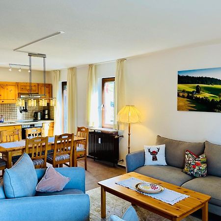 Ferienwohnung Lotti + Hochschwarzwald Card Titisee-Neustadt Esterno foto