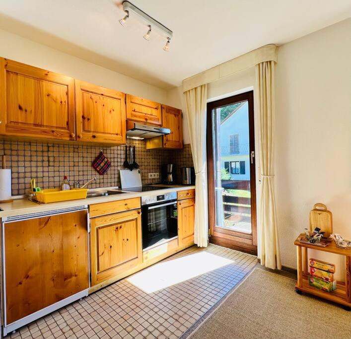 Ferienwohnung Lotti + Hochschwarzwald Card Titisee-Neustadt Esterno foto